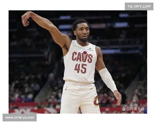 琼斯季前赛场均抢断3次 高居联盟榜首