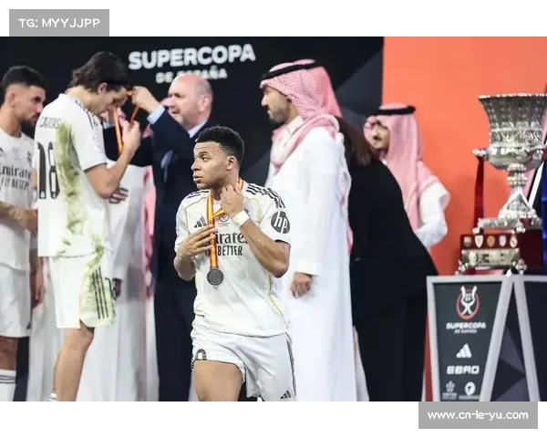 巴萨众将表态重振旗鼓为冠军而战，向前看向远处看